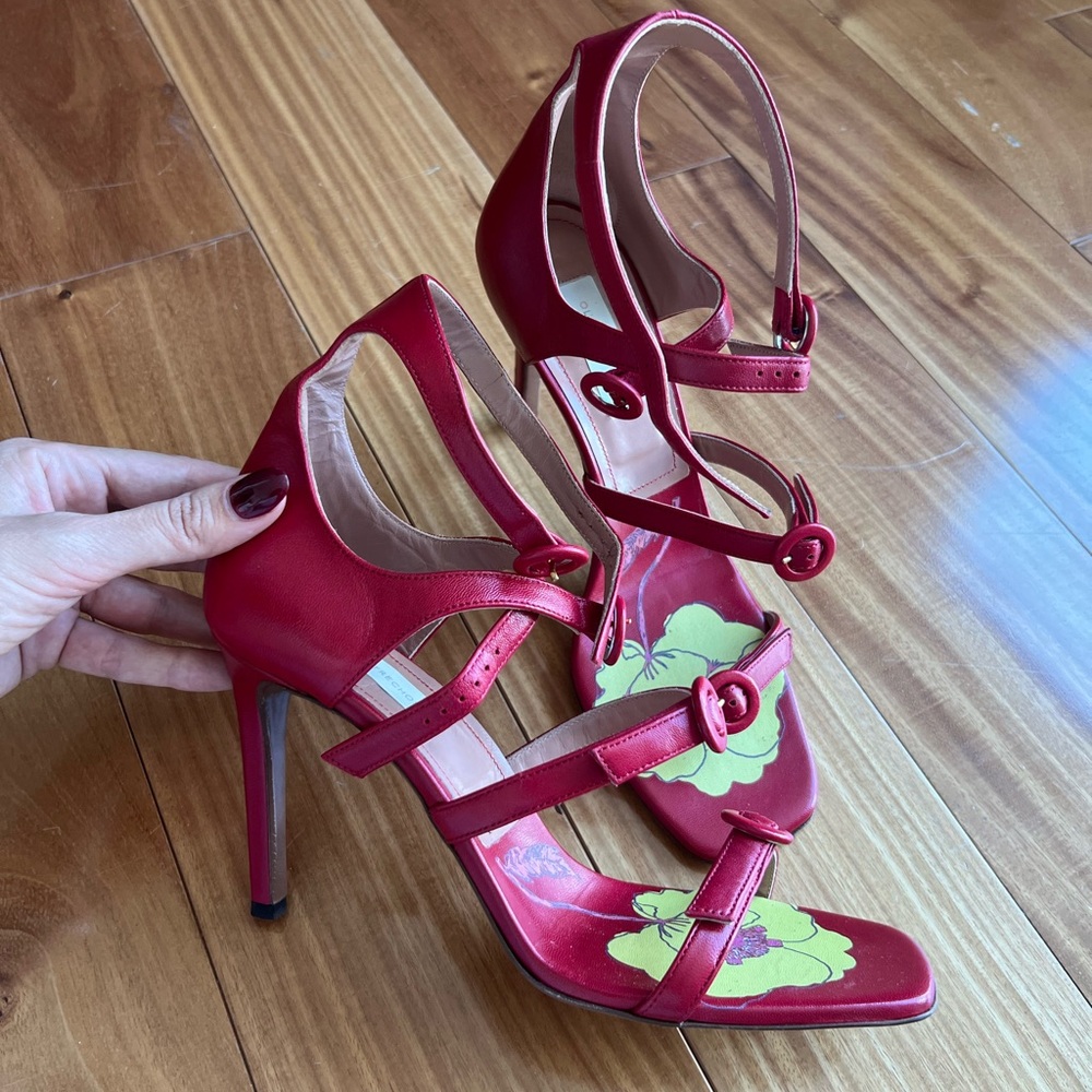Chic L’autrechose Red Strappy Heels